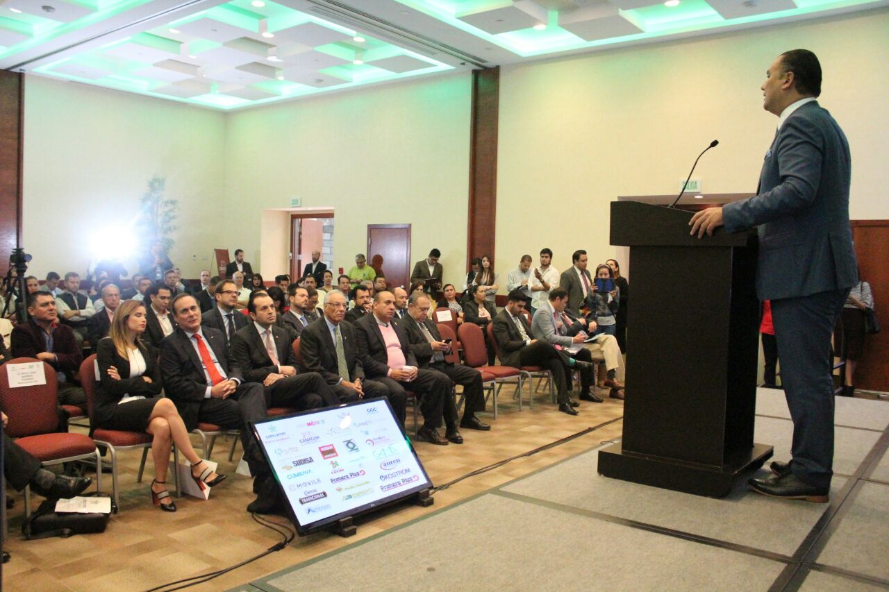 Presidente nacional del Consejo Coordinador Empresarial, Juan Pablo Castañón Castañón. 
