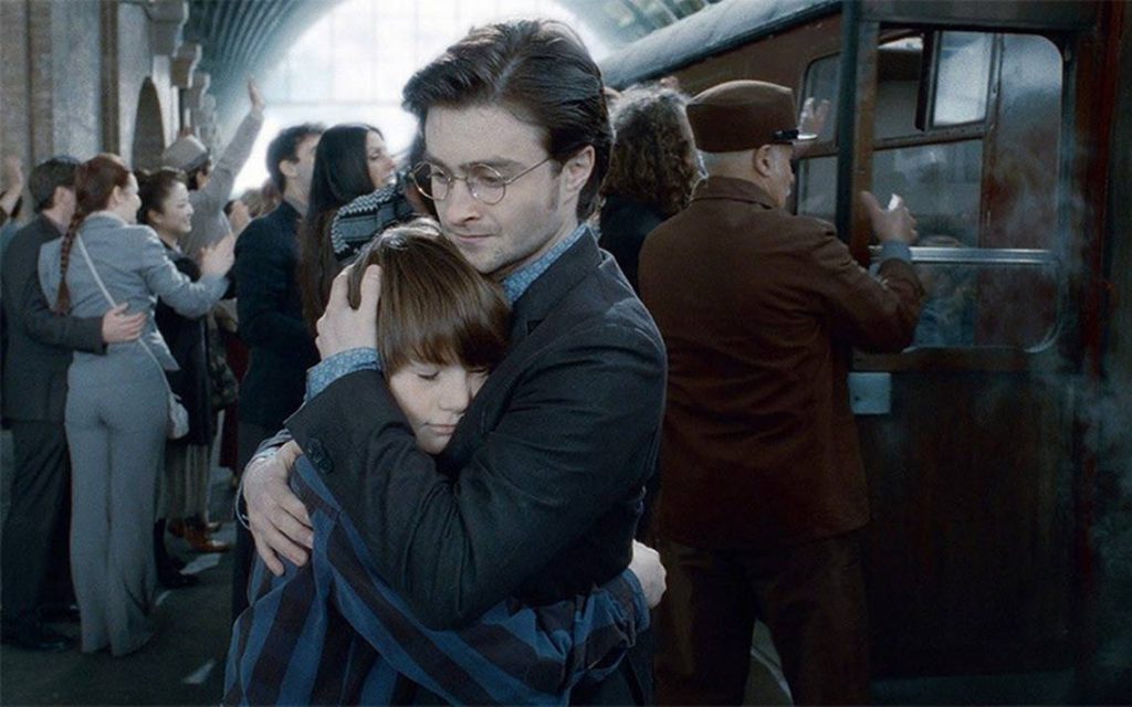 "19YearsLater": Hijo de Harry Potter parte a Hogwarts.