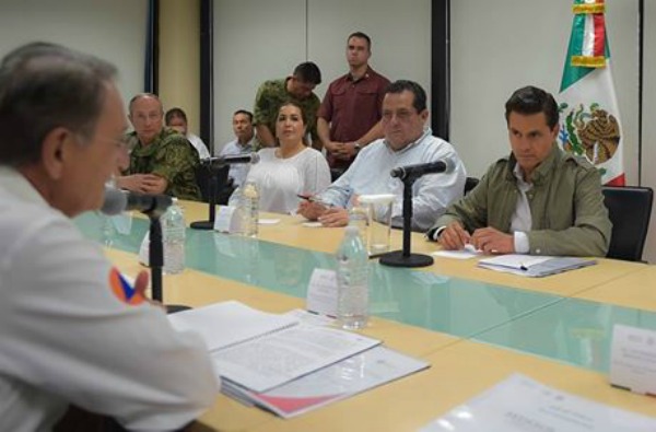 En Baja California Sur, el presidente Enrique Peña Nieto evalúa los daños por la tormenta tropical 'Lidia'.