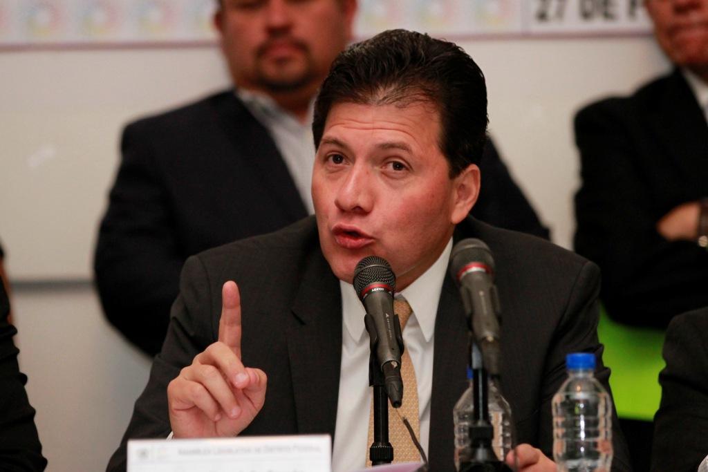 El jefe delegacional en Gustavo A. Madero, Victor Hugo Lobo.