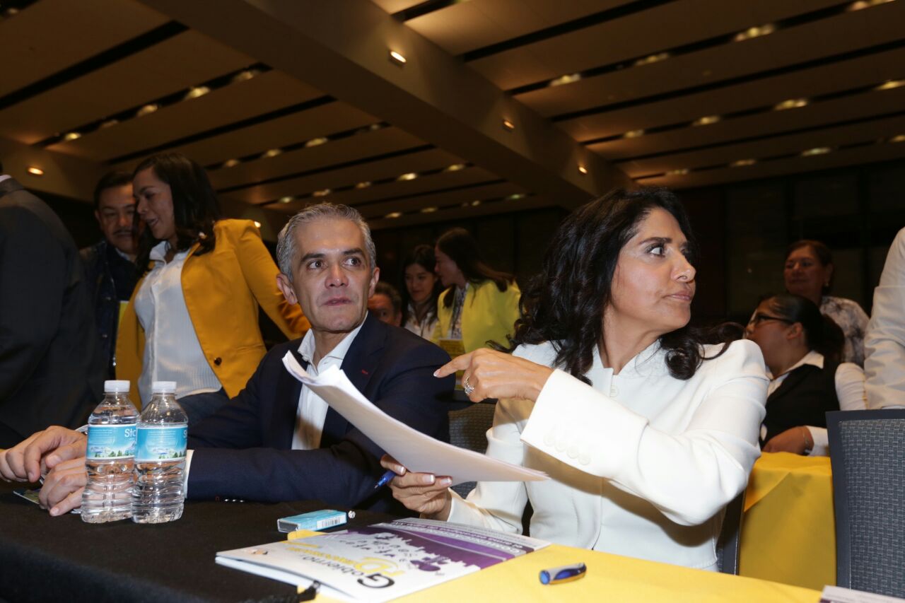 Miguel Ángel Mancera y Alejandra Barrales.