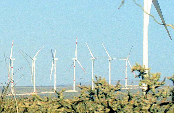 Tres proyectos de la inglesa son eólicos y uno solar.