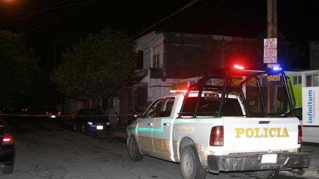 El ataque movilizó a elementos de la Policía de Apodaca, así como agentes ministeriales.