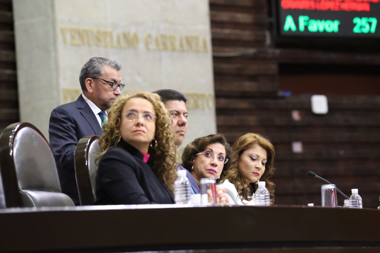 Se declaró un receso en la Cámara de Diputados tras no alcanzar la mayoría calificada para integrar la Mesa Directiva.