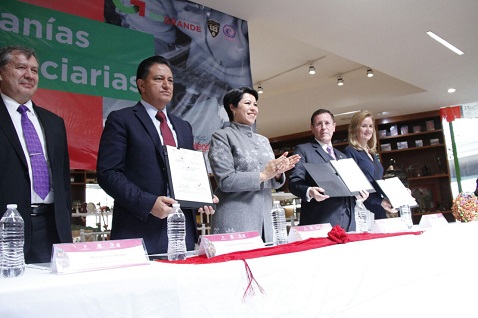 Durante el anuncio. 