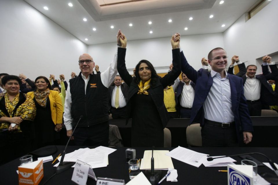 El Frente Ciudadano por México, firmado por los dirigentes del PAN, PRD y Movimiento Ciudadano, tendrá una duración de seis años.