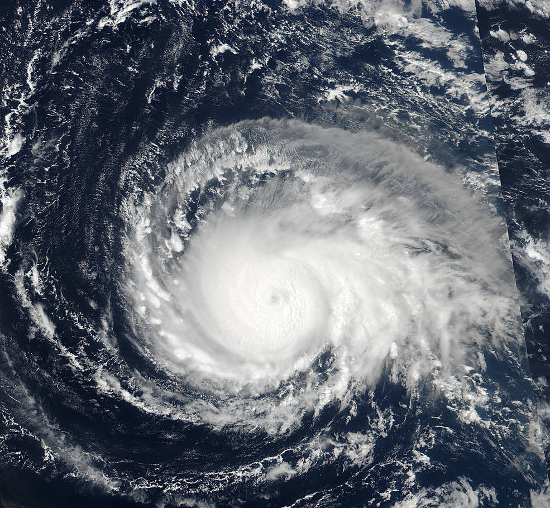 'Irma' ya es huracán categoría 5.