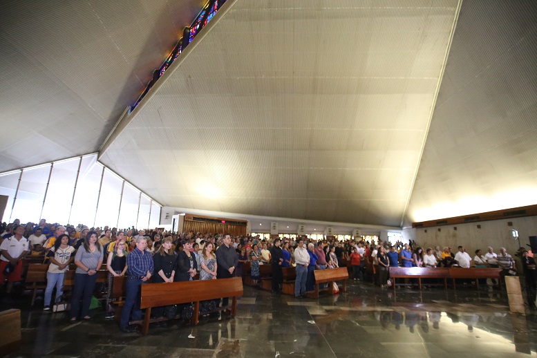 La misa se realizó en la Basílica de Guadalupe en el centro de Monterrey.