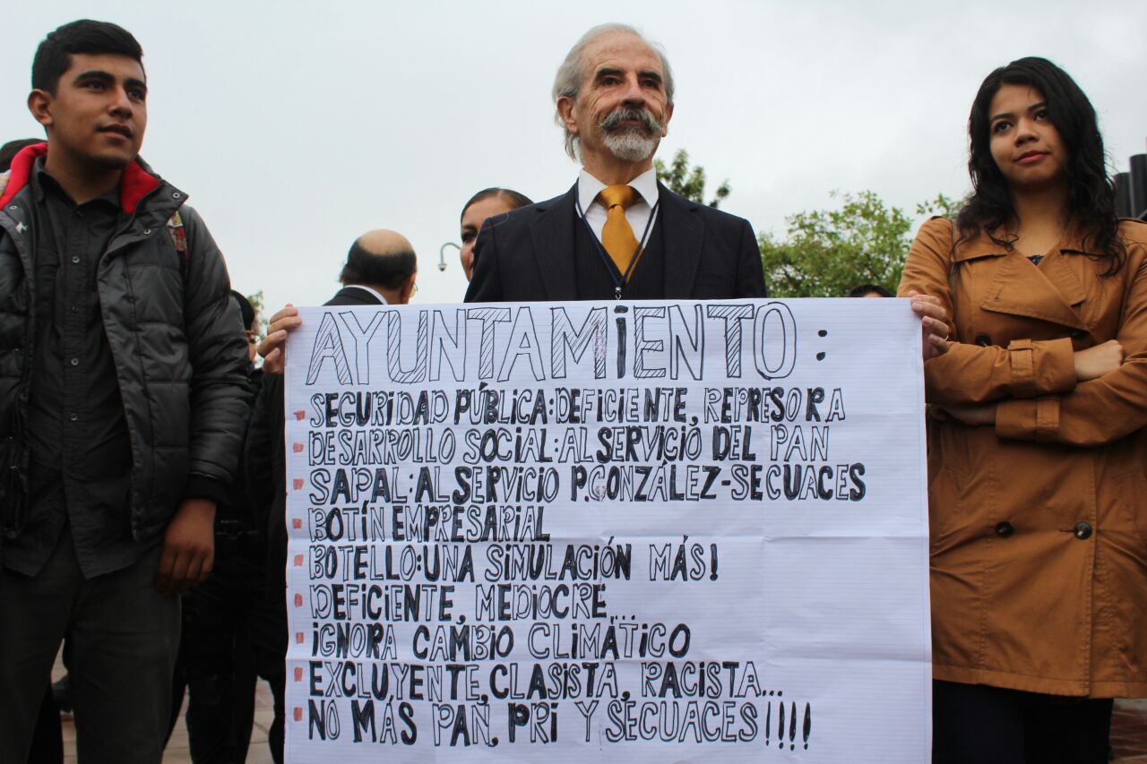 Un profesor de la UG y sus alumnos pedían acceso al informe. 