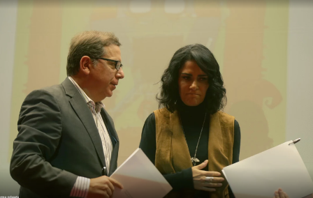 Ricardo Cayuela y Lydia Cacho durante la presentación de la colección.
