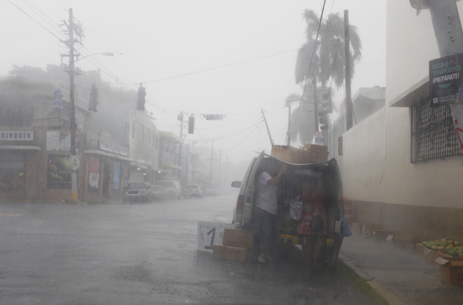 'Irma' desata su furia sobre el Caribe