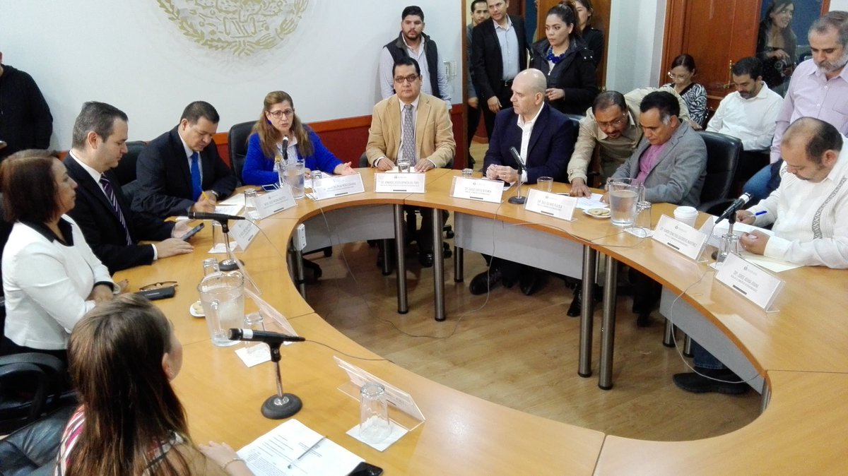 Sesión Extraordinaria de la Comisión de Responsabilidades en el Congreso del Estado. 
