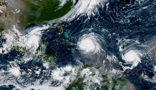 Una vista del Océano Atlántico, con los huracanes 'Irma', 'Katia' y 'José'.