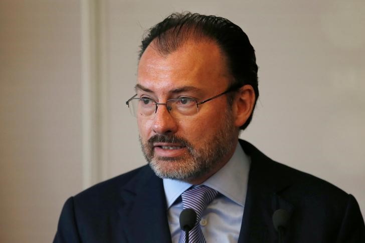 En el marco de su gira de trabajo en Sacramento, Videgaray sostuvo también un encuentro con el gobernador de California, Edmund G. Brown.