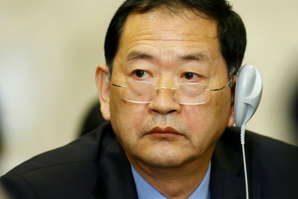 El embajador de Corea del Norte, Tae Song Han, repudio ante la conferencia de desarme las nuevas sanciones impuestas contra su país.