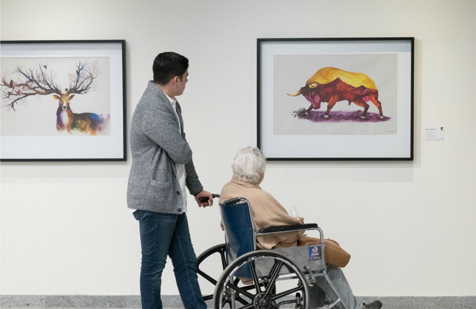 El artista ofrecerá un taller gratuito sobre la técnica que utilizó en las obras expuestas