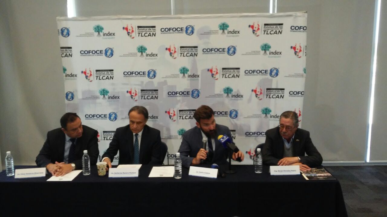 Conferencia de prensa INDEX-Gto en Puerto Interior.