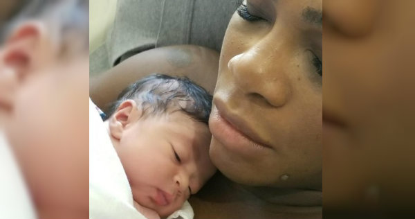 Serena Williams presume a su hija 
