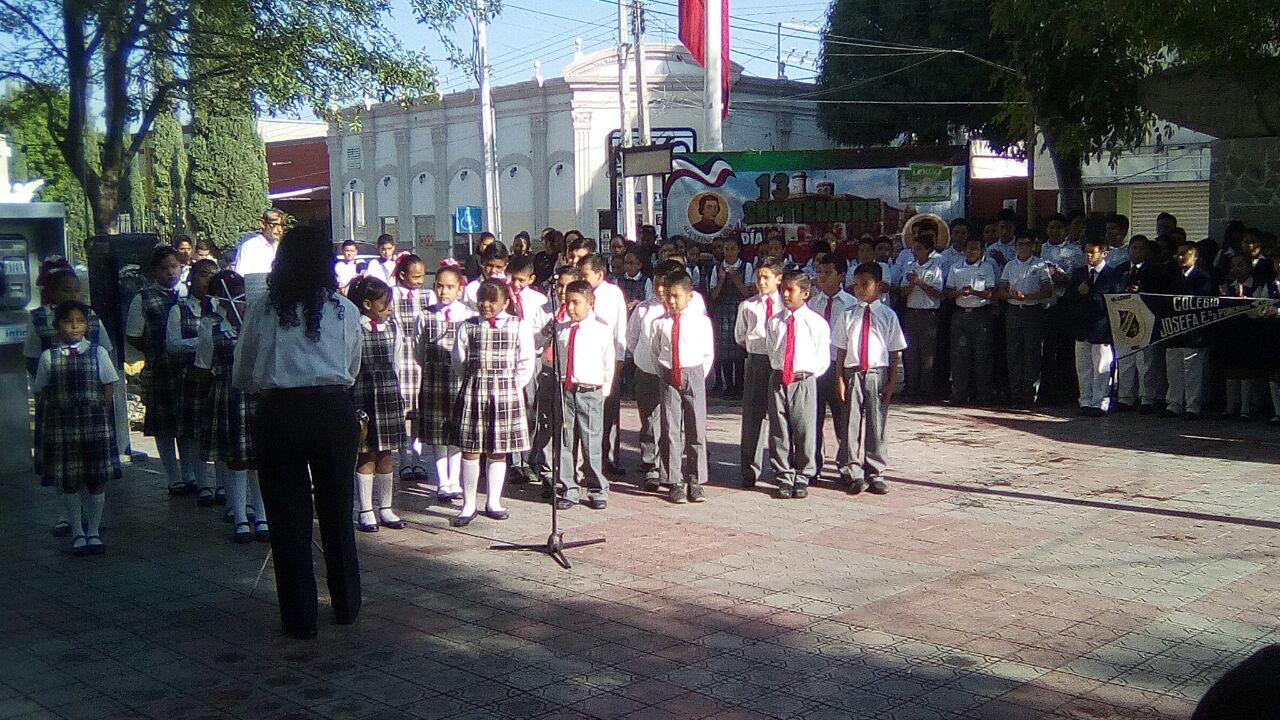 Varios planteles educativos fueron parte de la celebración. 