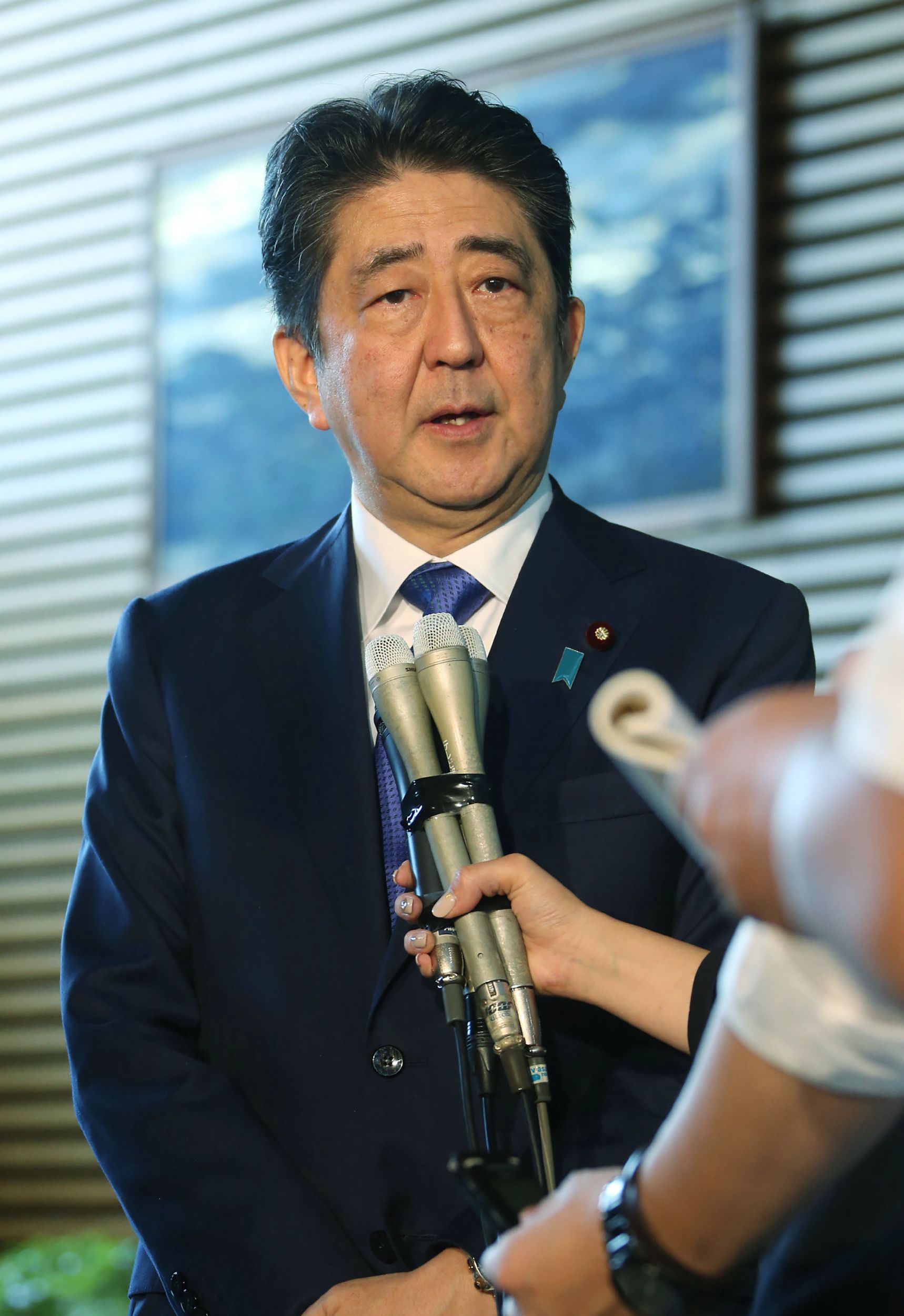 Ante los lanzamientos de misil de Norcorea, el primer ministro japonés dijo que es momento que la comunidad internacional esté unida.