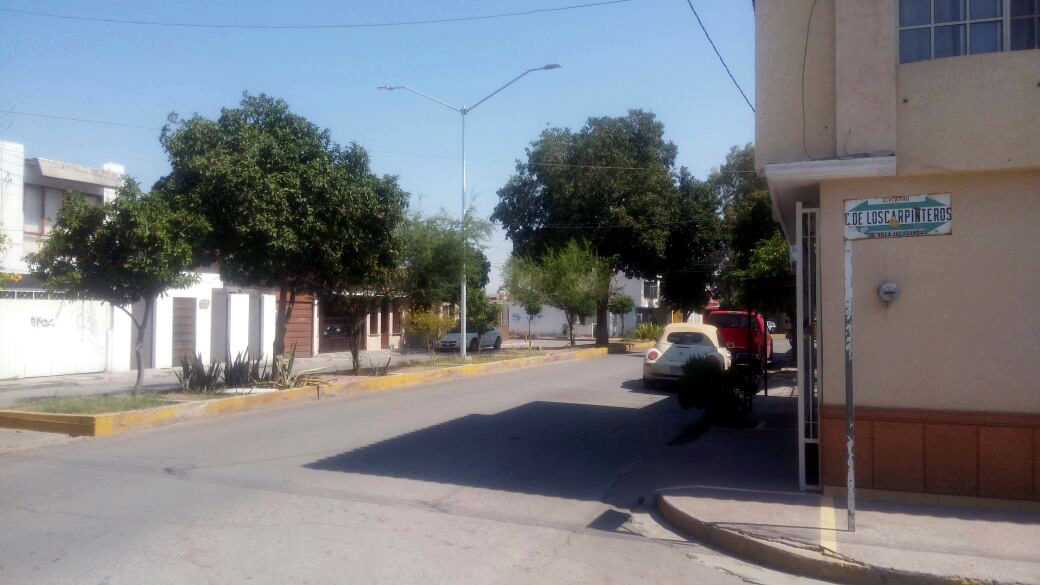 Ocurrió calzada Nogales casi esquina con calle Carpinteros Villa Jacarandas de Torreón.