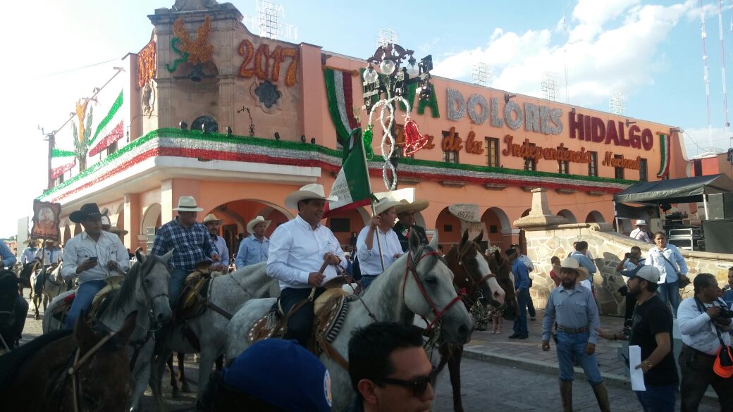 La gente ya se prepara para dar el grito de la independencia. 