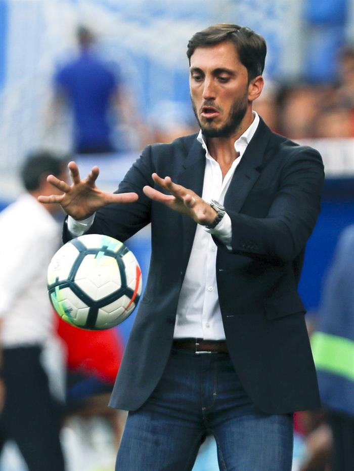 Luis Zubeldía es despedido del Deportivo Alavés