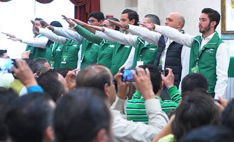 Toma de protesta de la nueva dirigencia. 