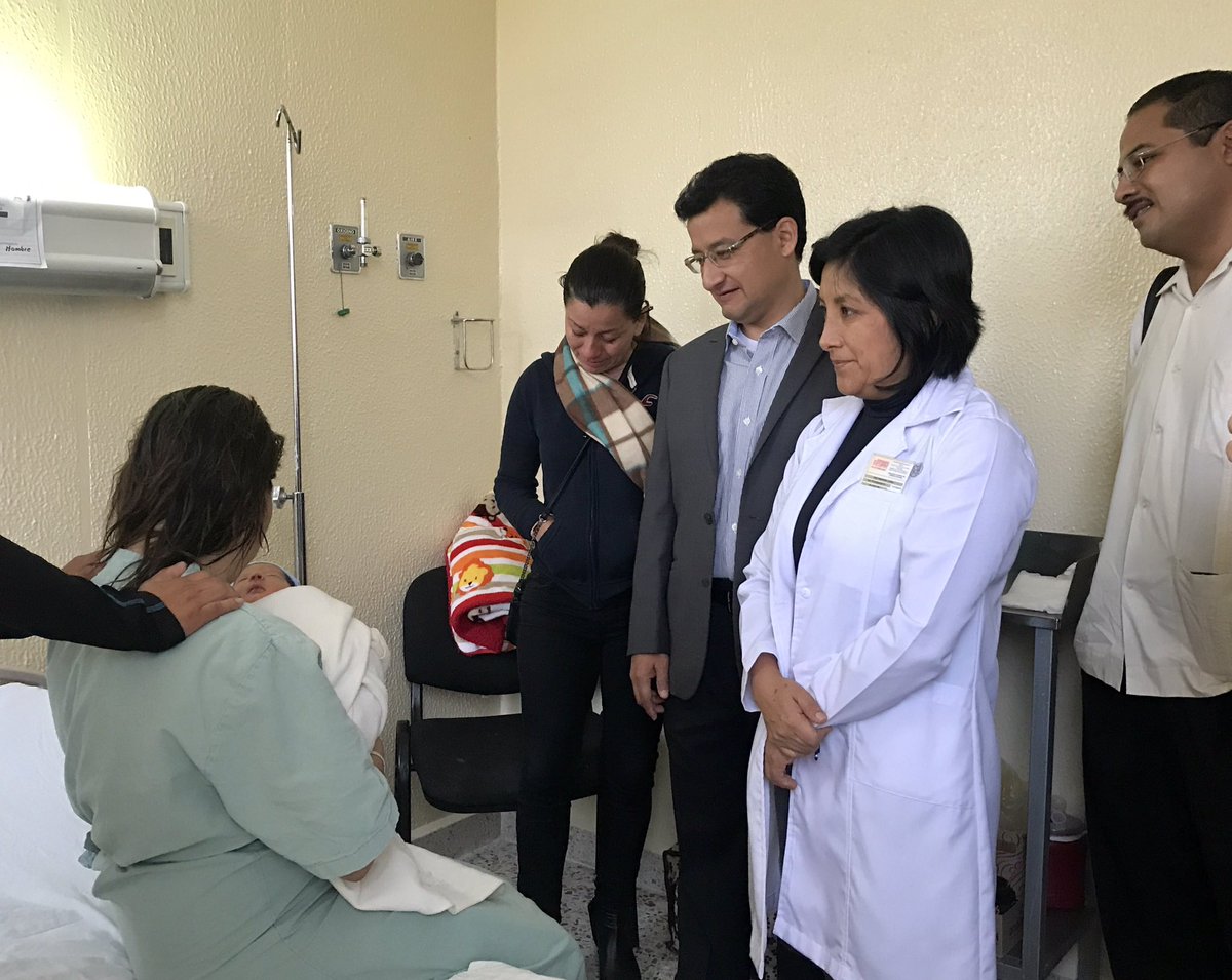 El bebé ya se encuentra con sus papás, informaron las autoridades.