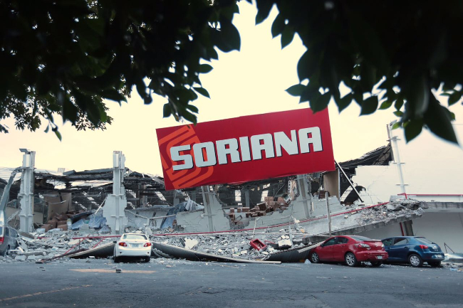 El Soriana de Tasqueña colapsó después del sismo magnitud 7.2.