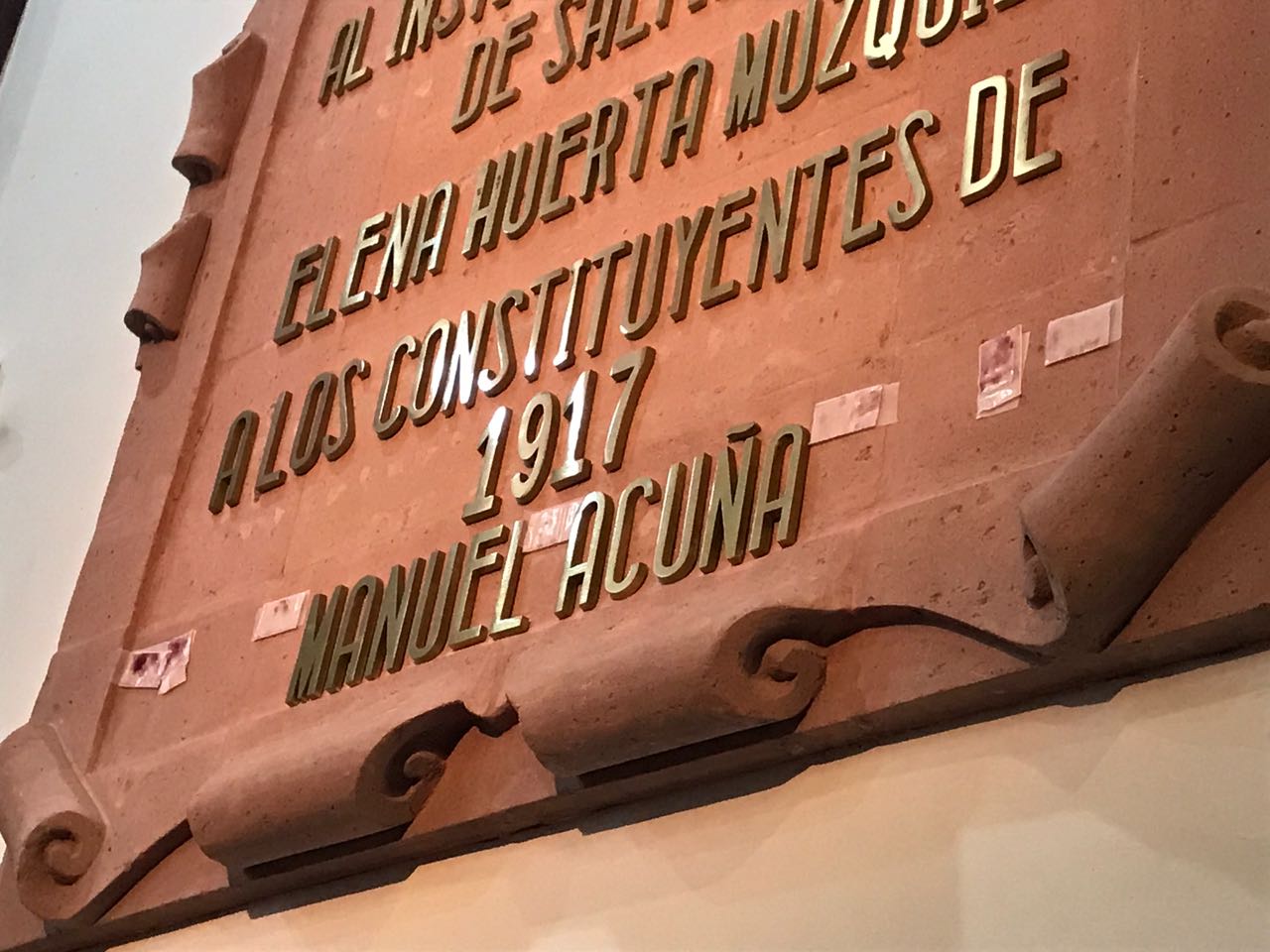 El poeta Manuel Acuña en el Muro de Honor del Congreso de Coahuila.