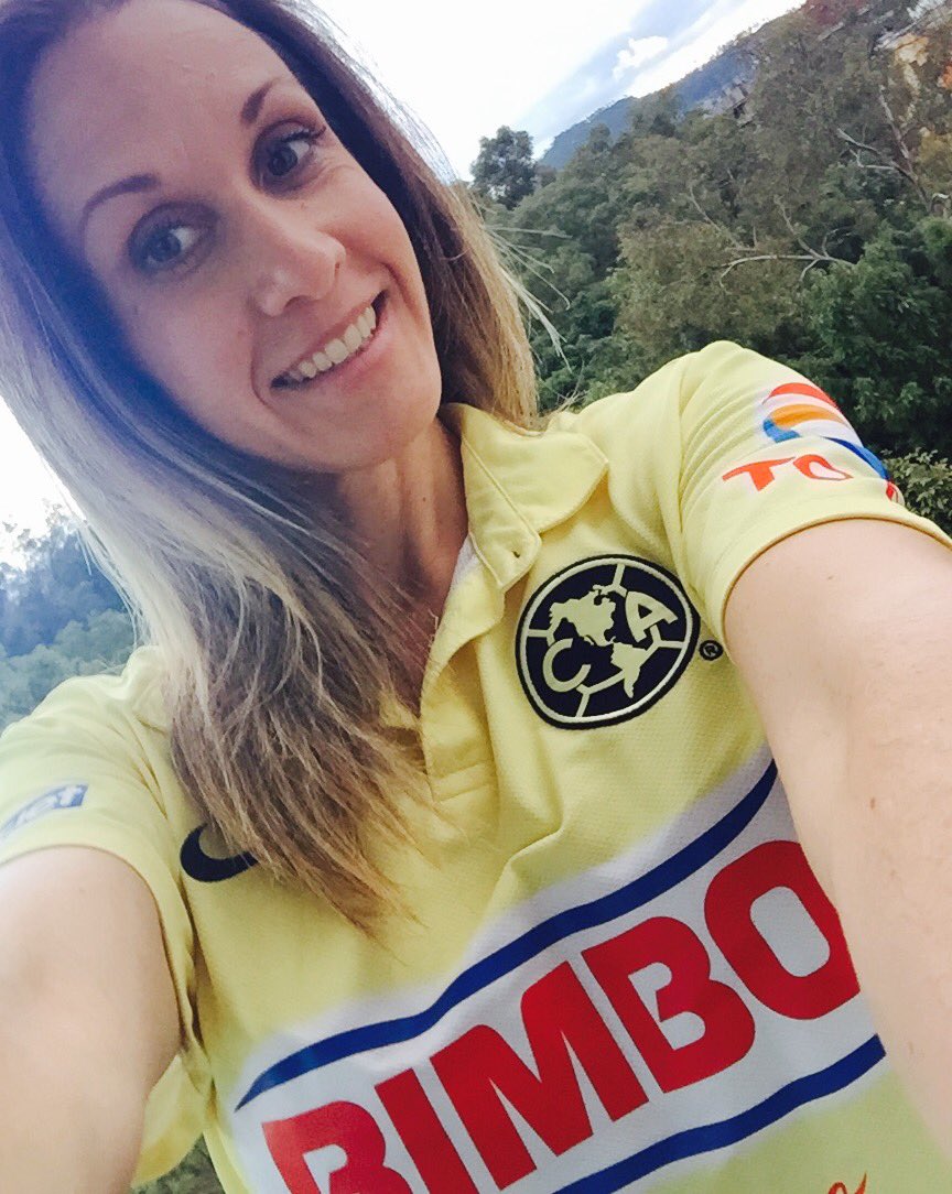 Nelly Simón