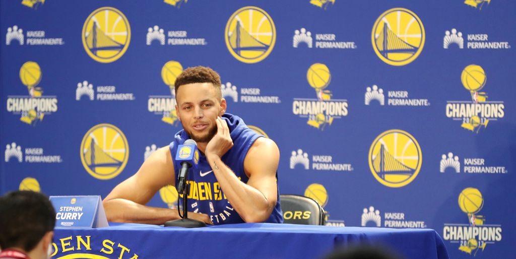 Stephen Curry jugador de baloncesto estadounidense  de los Golden State Warriors de la NBA