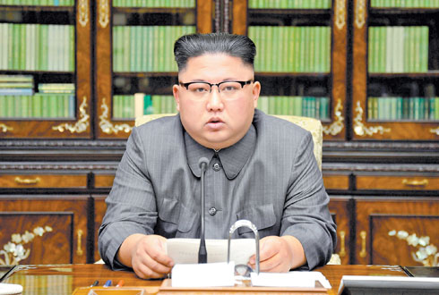 Kim Jong-un, ante las cámaras de la televisión pública norcoreana. 