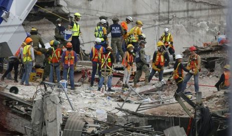  "A simple vista existe un patrón de los edificios que colapsaron y están dañados." afirmó el especialista Medina.