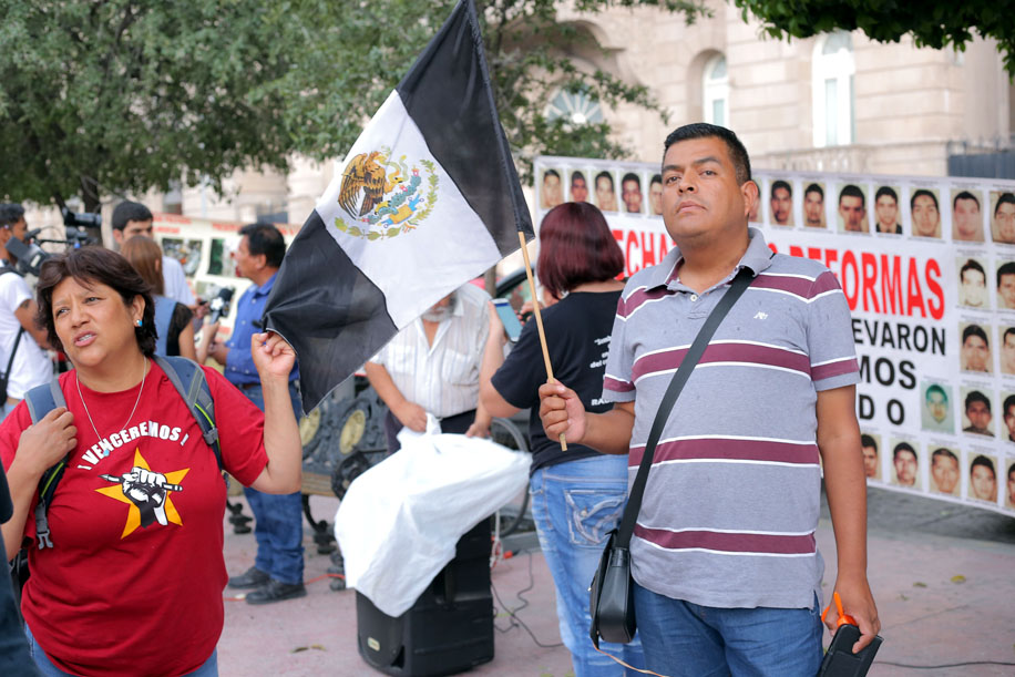Los asistentes brindaron un mensaje sobre el estado de los desaparecidos en México.
