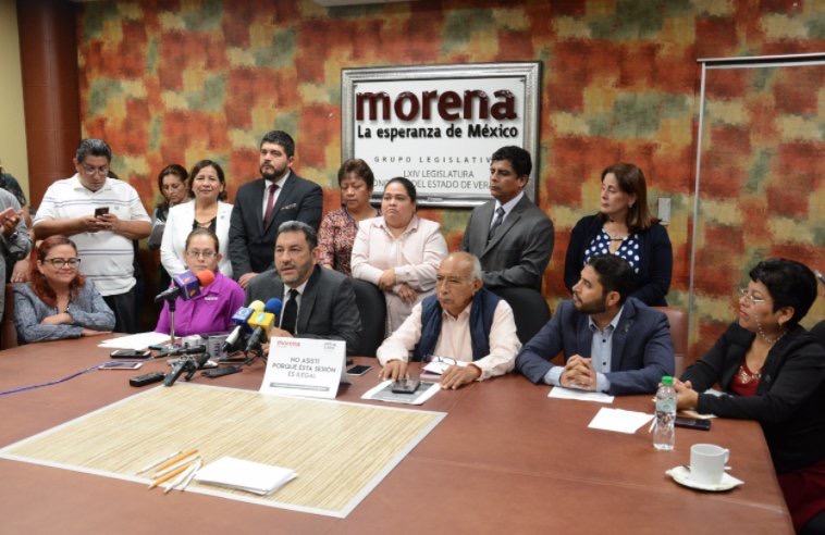 Legisladores de Morena mostró su inconformidad porque no se aprobaron las reformas a los artículos 149, 150 y 154 del Código Penal estatal.
