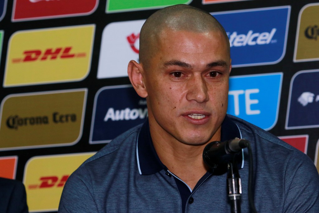 Darío Verón en conferencia de prensa