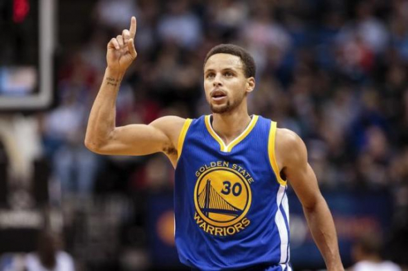 Stephen Curry insiste en mantener protesta
