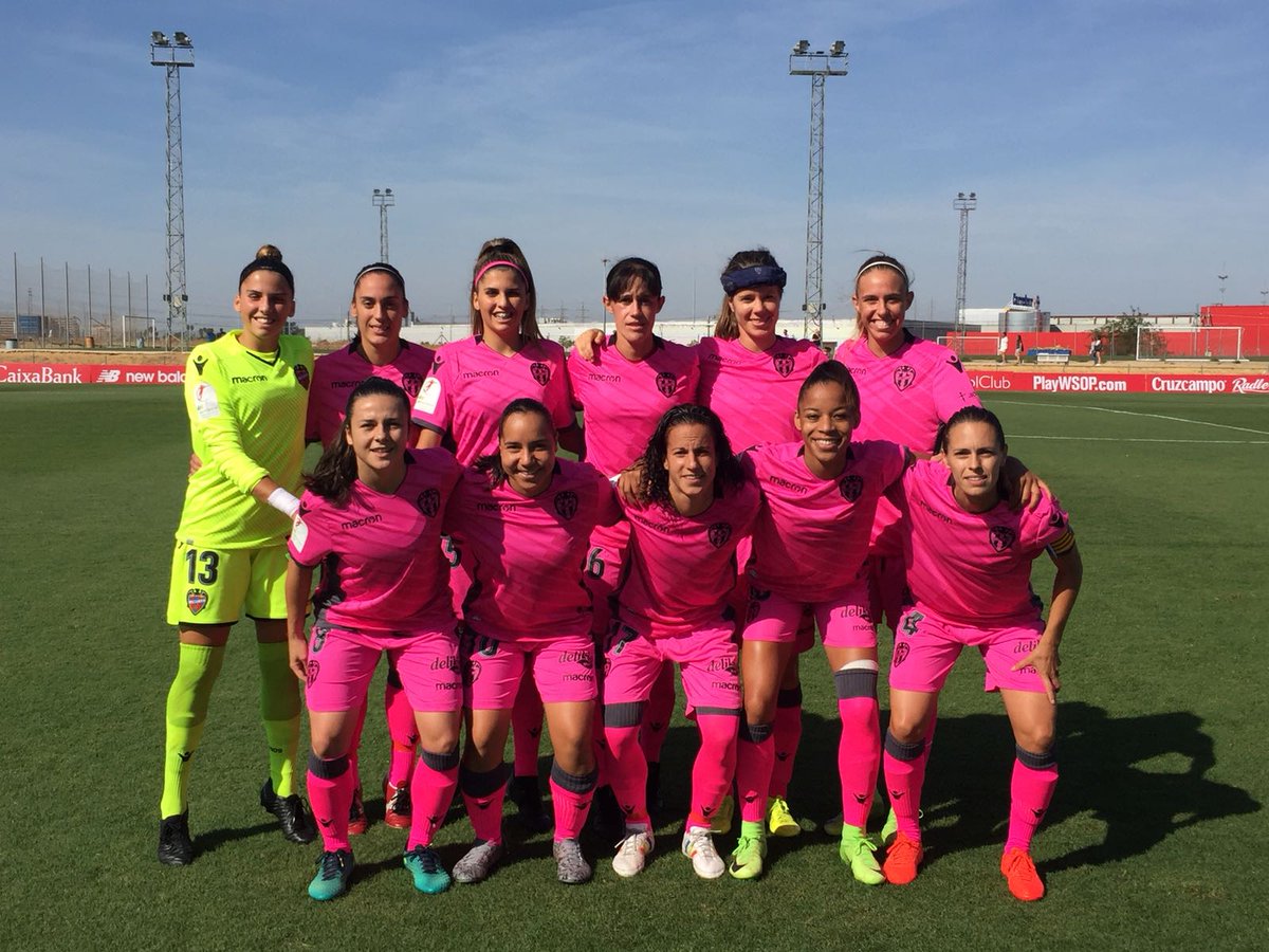 Charlyn Corral y el Levante