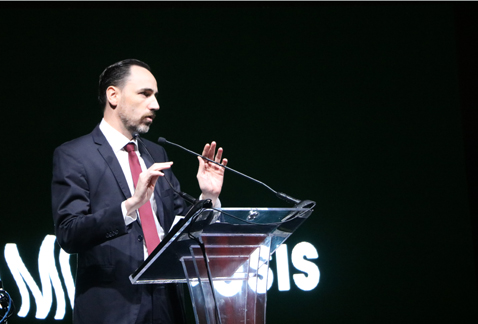 Carlos García González, director de la división de Arte, Arquitectura y Diseño.