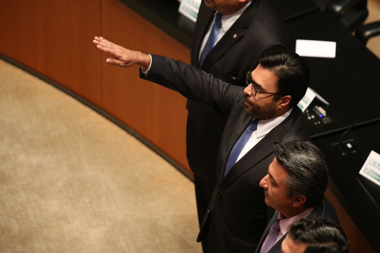El Pleno del Senado reeligió a Gabriel Contreras como presidente del IFT.