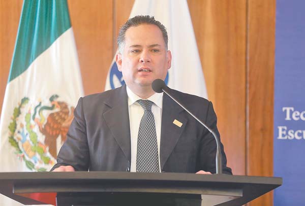 Santiago Nieto encabeza la Fiscalía Especializada para la Atención de Delitos Electorales. 