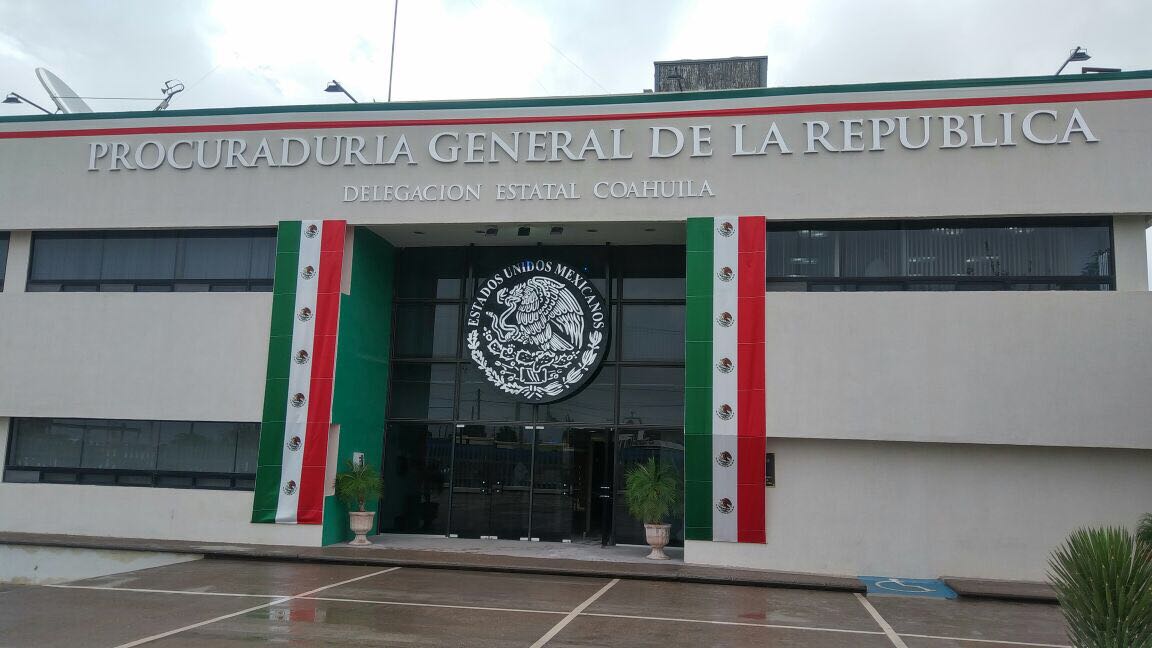 Los sospechosos fueron detenidos en la carretera a Parras. 