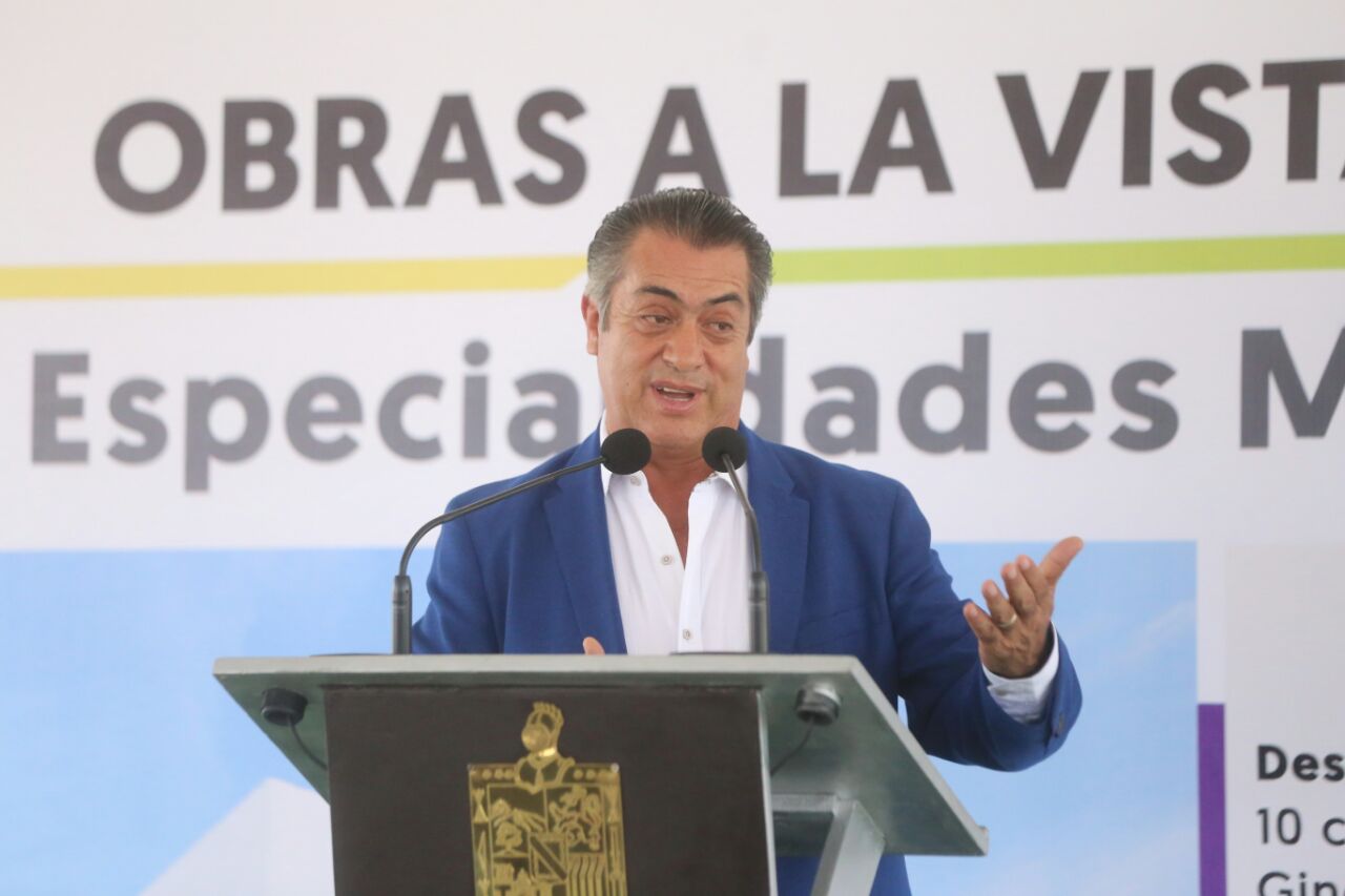 El gobernador dijo que ni siquiera  ha inscrito su intención ante el INE.