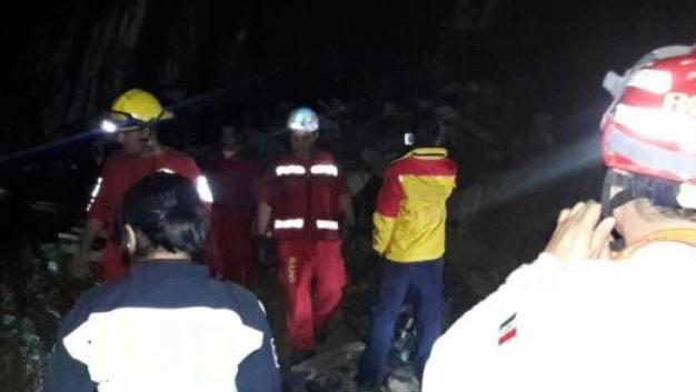 Los labores de búsqueda se suspendieron hasta el día de mañana.