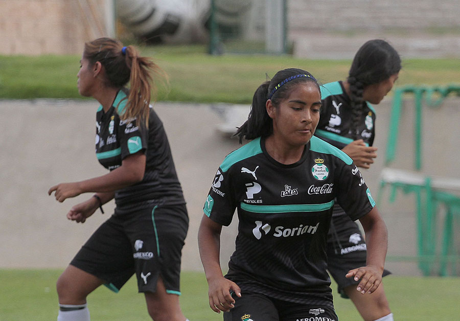 Santos Laguna femenil busca sacar la victoria ante el Necaxa en el TSM.