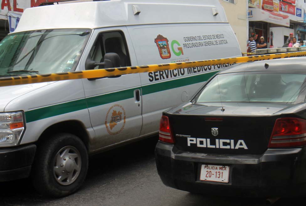 El cuerpo fue trasladado a las instalaciones del Servicio Médico Forense.