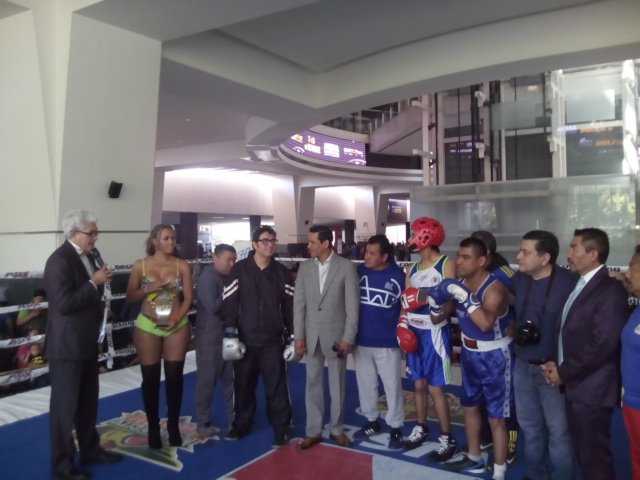 Inauguración de certamen de Box en el Tren Suburbano
