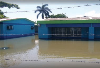 Escuelas inundadas.